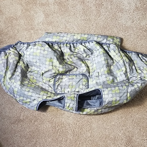Kids gray and green print grocery cart cover - Picture 5 of 7